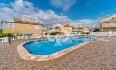 Reventa - Bungalow -
Torrevieja - Nueva Torrevieja - Aguas Nuevas