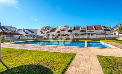 Resale - Apartment / flat -
Torrevieja - Nueva Torrevieja - Aguas Nuevas