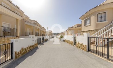 Obra nueva - Villas -
San Miguel de Salinas