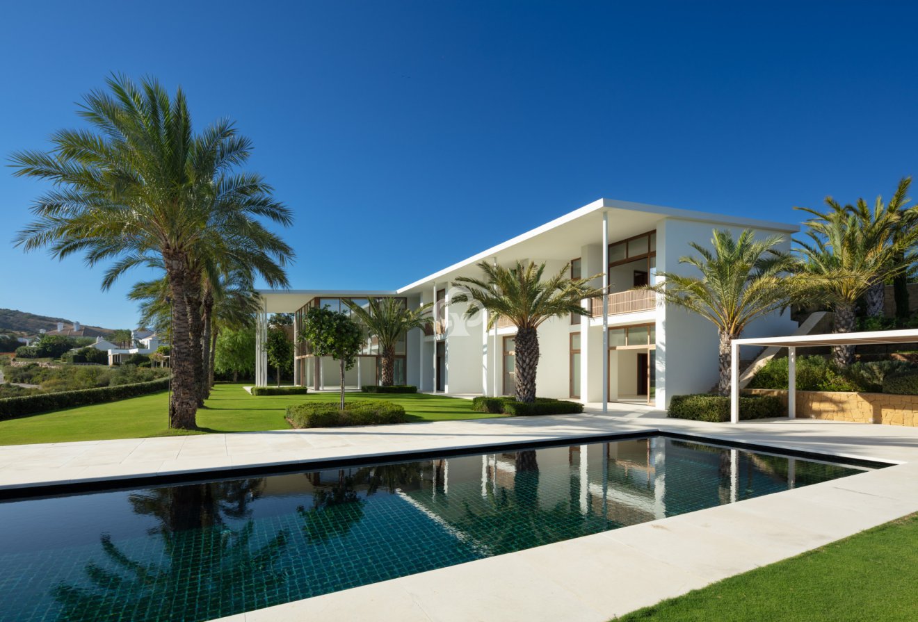 Obra nueva - Villas -
Casares