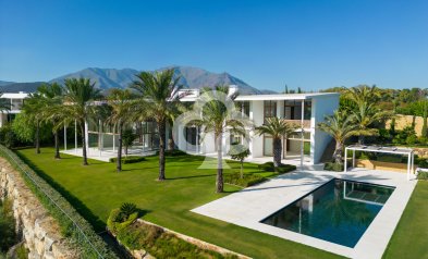 Obra nueva - Villas -
Casares