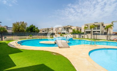 Jälleenmyynti - Bungalow -
Torrevieja - Nueva Torrevieja - Aguas Nuevas