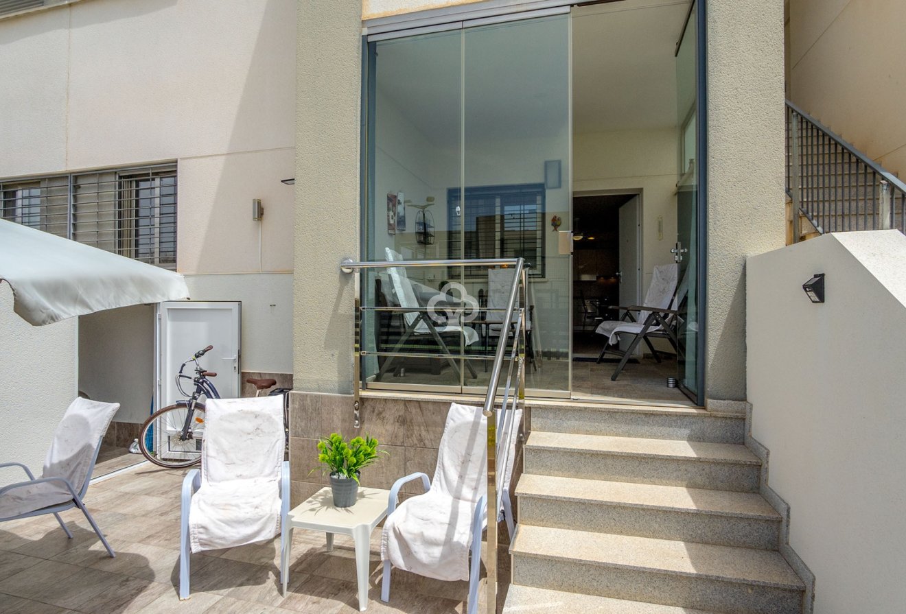 Återförsäljning - Bungalow -
Torrevieja - Nueva Torrevieja - Aguas Nuevas