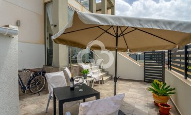 Jälleenmyynti - Bungalow -
Torrevieja - Nueva Torrevieja - Aguas Nuevas