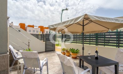 Jälleenmyynti - Bungalow -
Torrevieja - Nueva Torrevieja - Aguas Nuevas