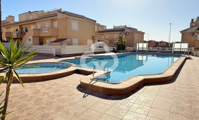 Resale - Bungalow -
Torrevieja - Nueva Torrevieja - Aguas Nuevas