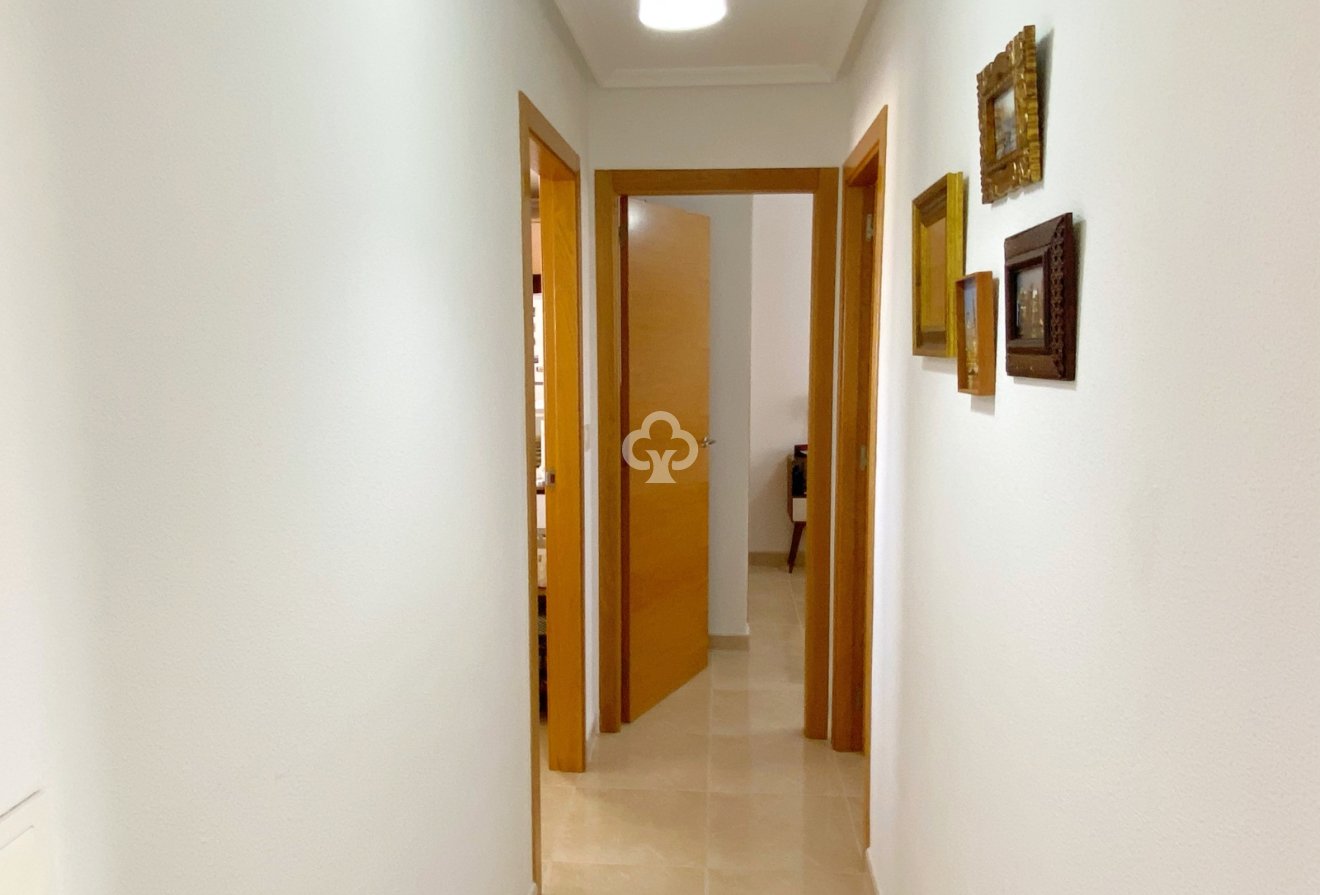 Resale - Apartment / flat -
Guardamar del Segura - Guardamar pueblo