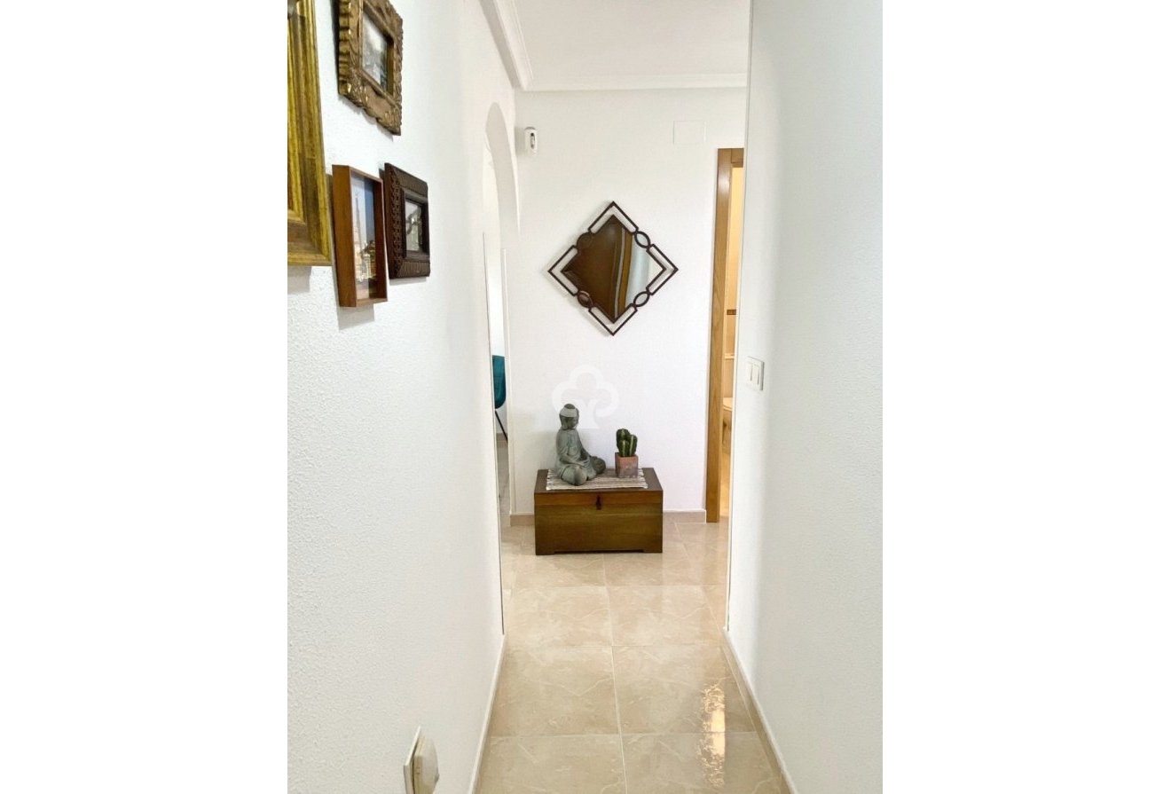 Resale - Apartment / flat -
Guardamar del Segura - Guardamar pueblo