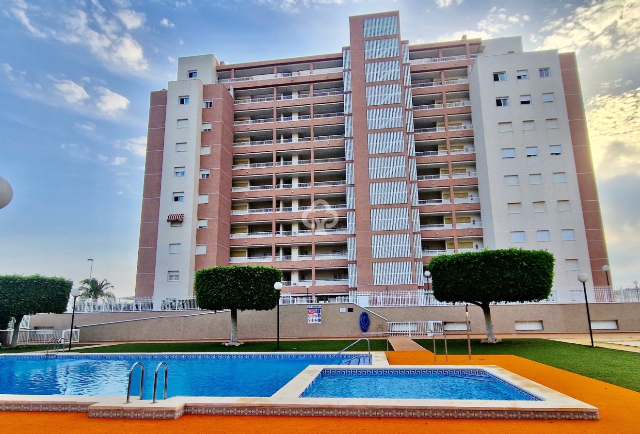 Resale - Apartment / flat -
Guardamar del Segura - Guardamar pueblo