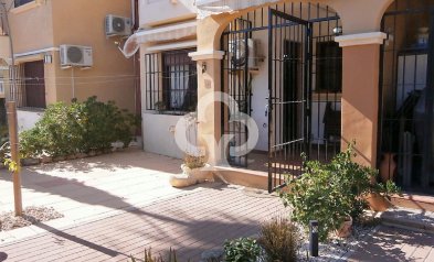 Wiederverkauf - Bungalow -
Torrevieja - La Siesta - El Salado -  Torreta