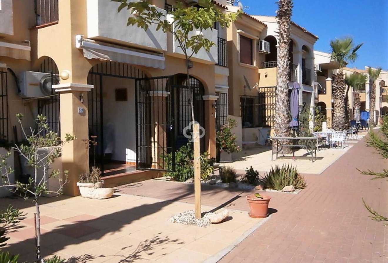 Wiederverkauf - Bungalow -
Torrevieja - La Siesta - El Salado -  Torreta