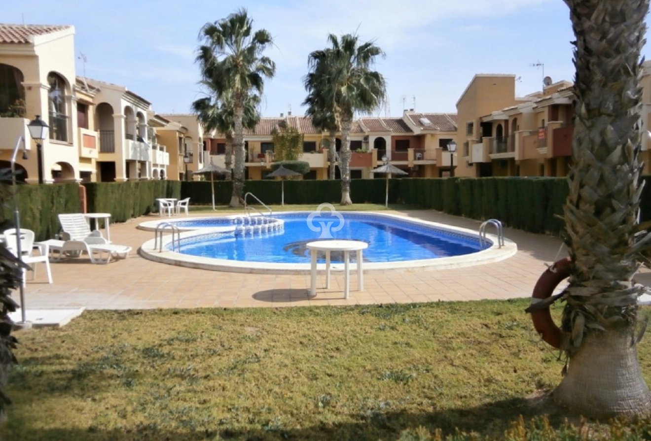 Jälleenmyynti - Bungalow -
Torrevieja - La Siesta - El Salado -  Torreta