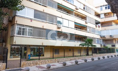 Återförsäljning - Lägenhet -
Torremolinos - La Carihuela