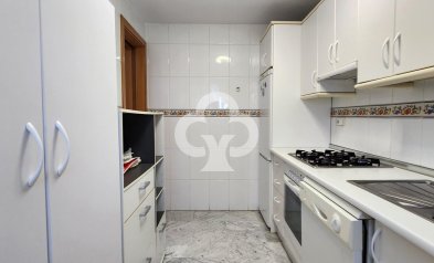 Reventa - Apartamento -
Fuengirola - Castillo de Sohail