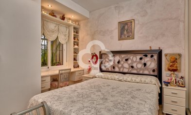 Resale - Casa -
Fuengirola - Los Boliches