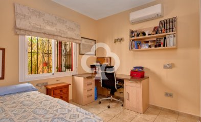 Resale - Casa -
Fuengirola - Los Boliches