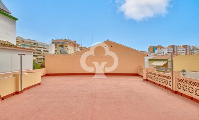 Resale - Casa -
Fuengirola - Los Boliches