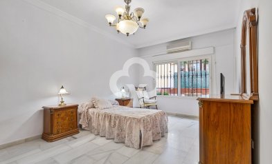 Resale - Casa -
Fuengirola - Los Boliches