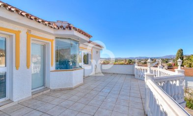 Wiederverkauf - Villa -
Fuengirola - La Sierrezuela