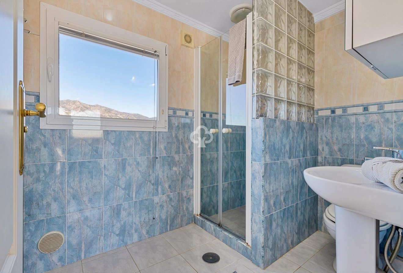 Resale - Villa -
Fuengirola - La Sierrezuela