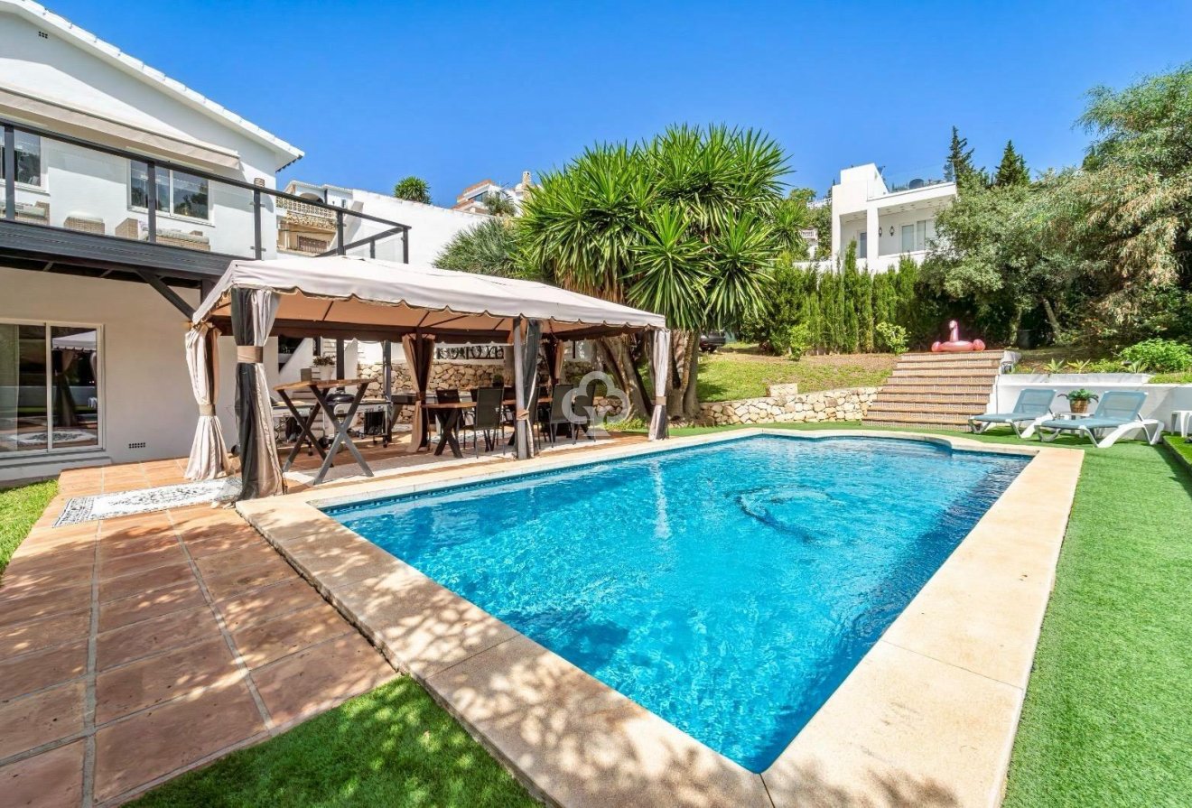 Återförsäljning - Villa -
Fuengirola - Torreblanca del Sol