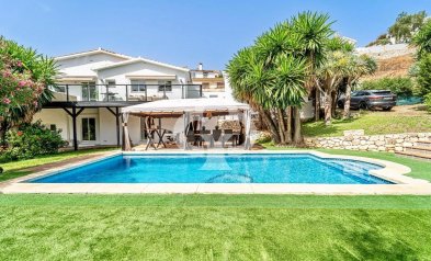 Återförsäljning - Villa -
Fuengirola - Torreblanca del Sol