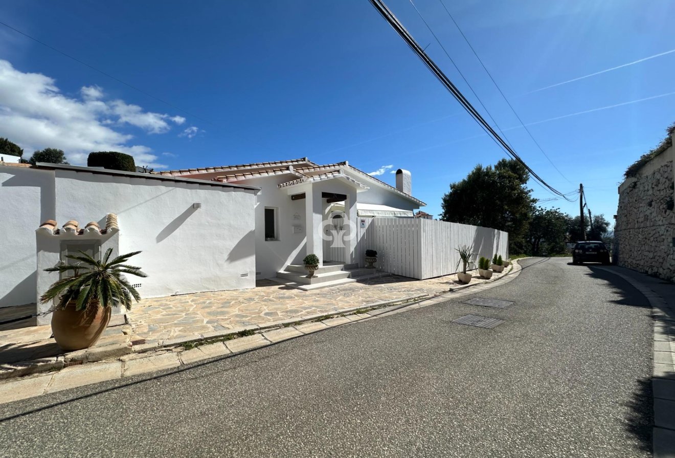 Återförsäljning - Villa -
Fuengirola - Torreblanca del Sol