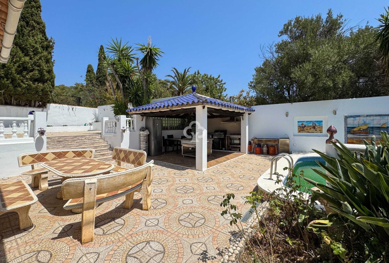 Resale - Villa -
Benalmádena - Torremuelle