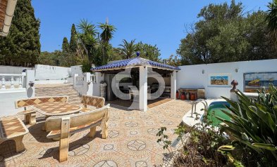 Resale - Villa -
Benalmádena - Torremuelle