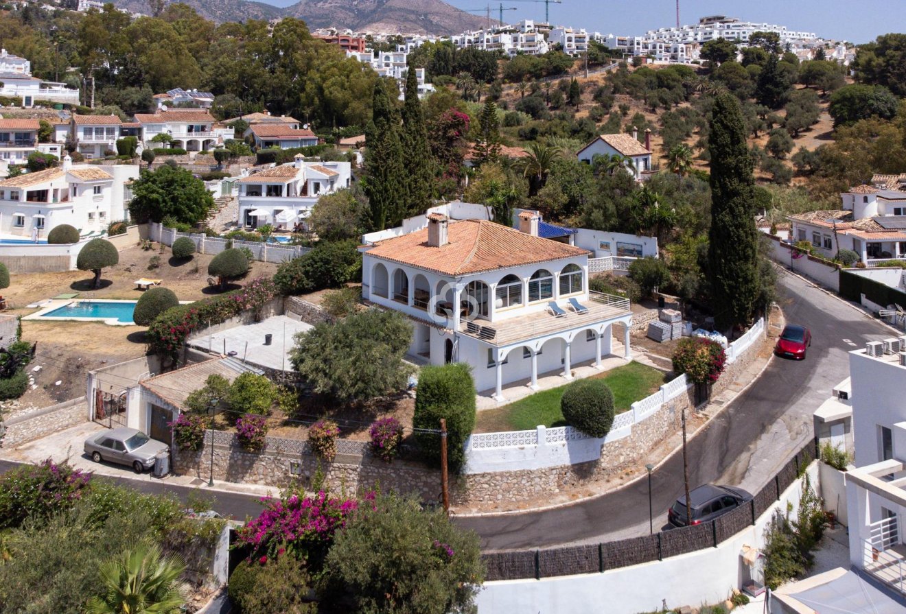 Återförsäljning - Villa -
Benalmádena - Torremuelle