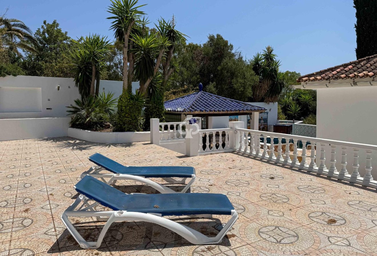 Resale - Villa -
Benalmádena - Torremuelle