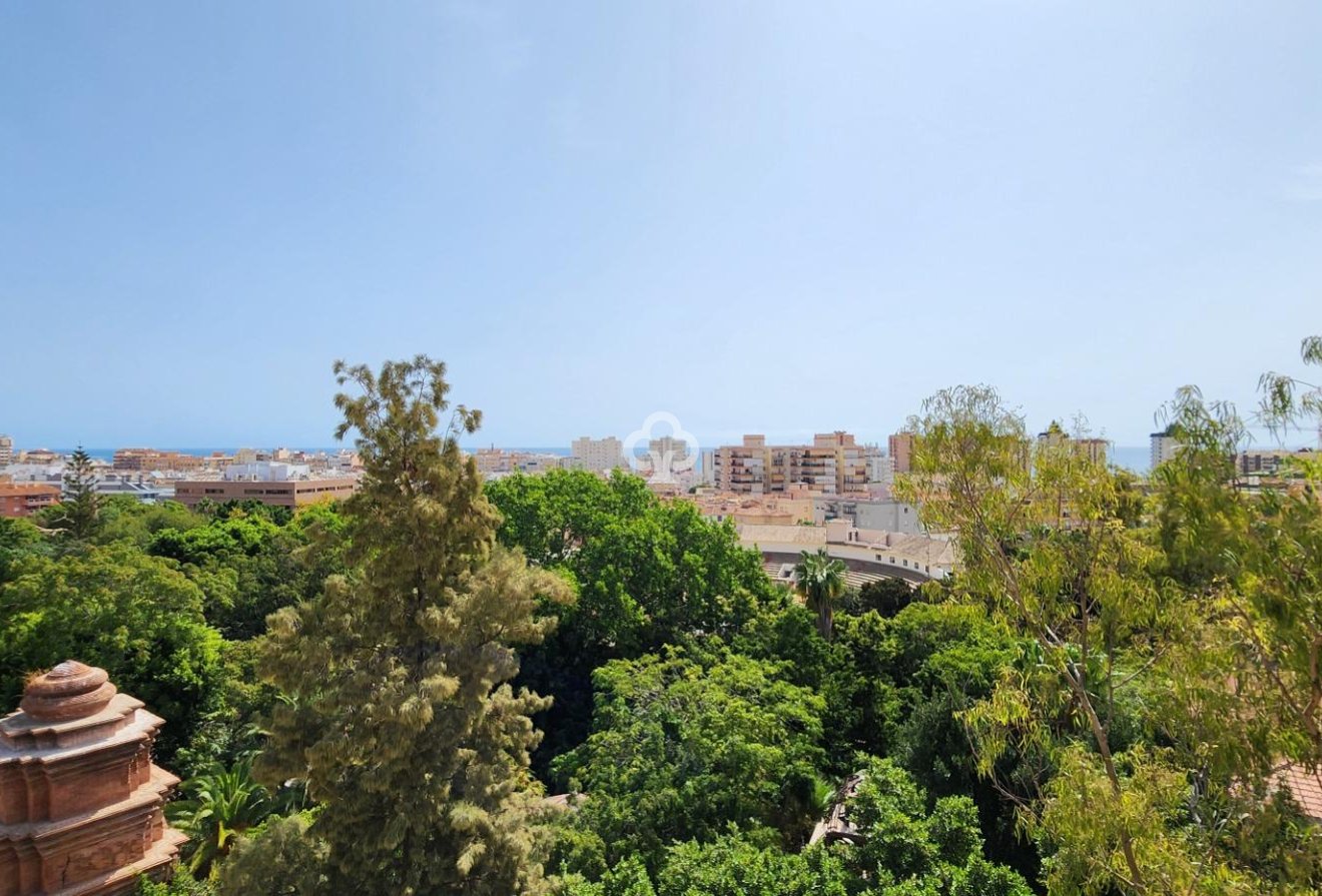 Wiederverkauf - Penthouse -
Fuengirola - Centro