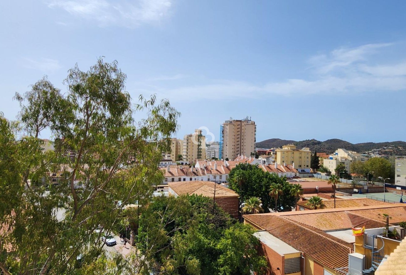 Återförsäljning - Takvåning -
Fuengirola - Centro