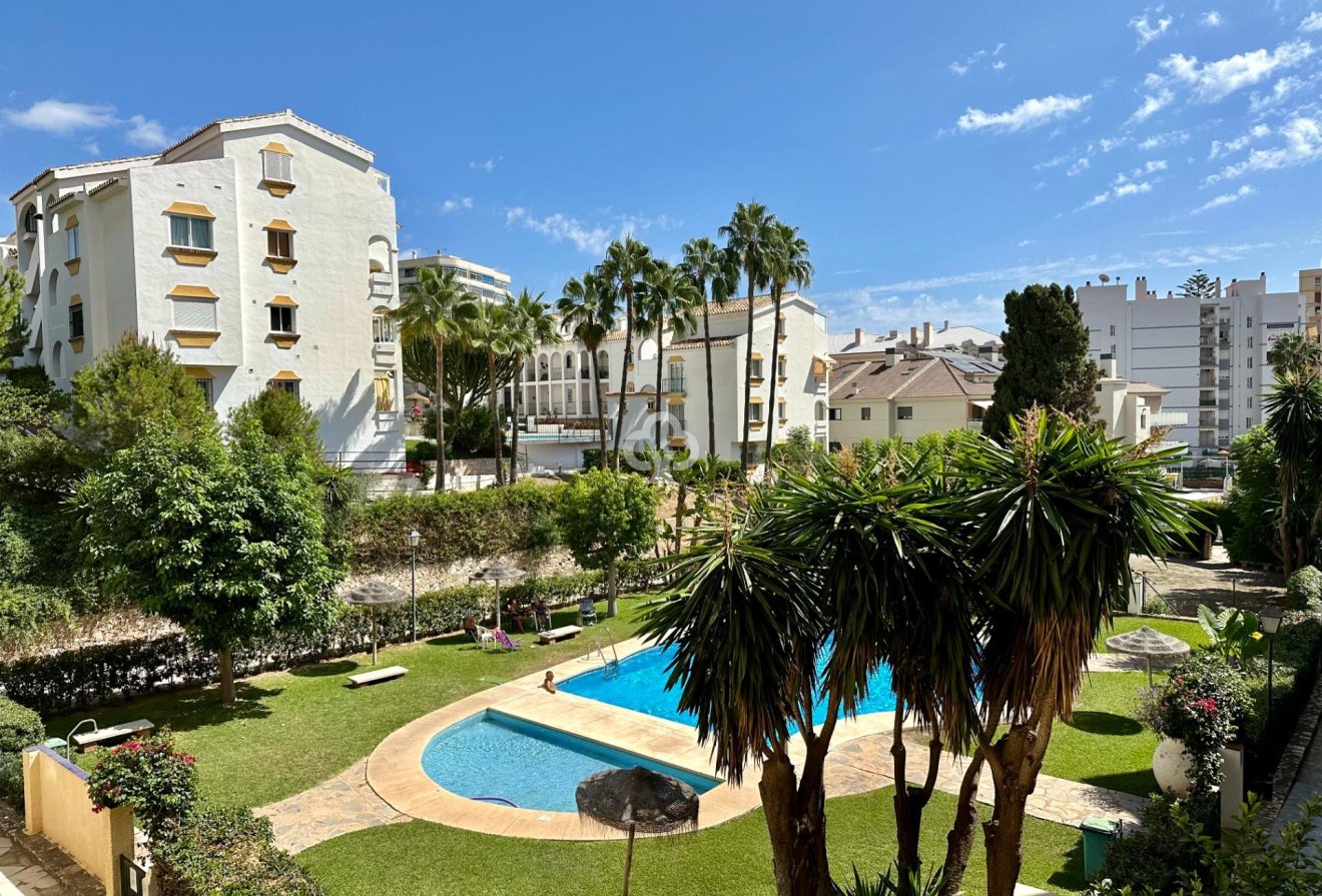 Resale - Apartament -
Fuengirola - Torreblanca del Sol