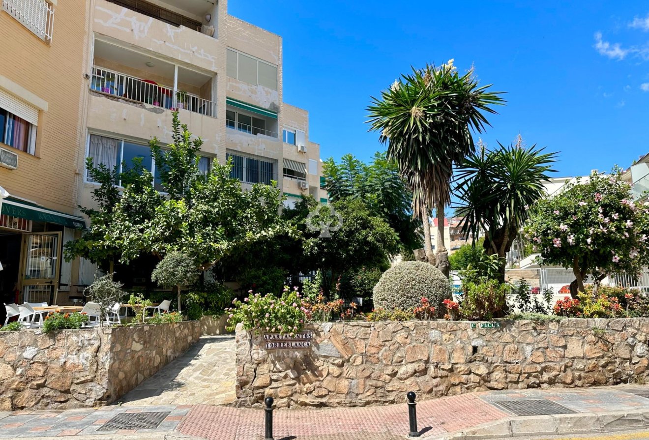 Resale - Apartament -
Fuengirola - Torreblanca del Sol