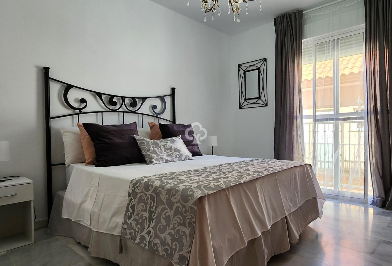 Resale - Apartament -
Fuengirola - Los Boliches