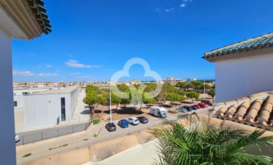 Jälleenmyynti - Casa Tipo Dúplex -
Orihuela Costa - Cabo roig - La Zenia