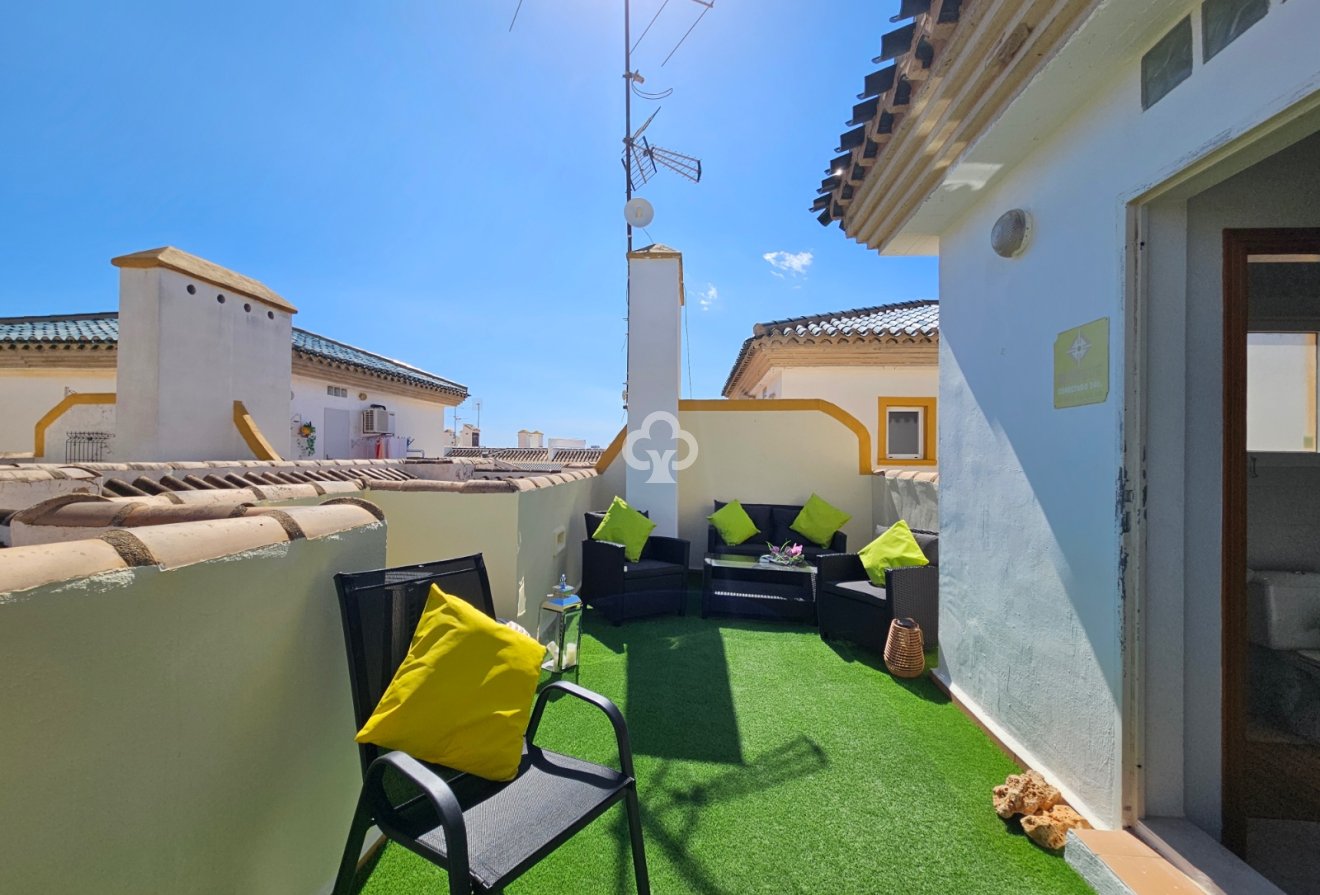 Resale - Casa Tipo Dúplex -
Orihuela Costa - Cabo roig - La Zenia