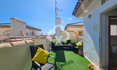 Jälleenmyynti - Casa Tipo Dúplex -
Orihuela Costa - Cabo roig - La Zenia