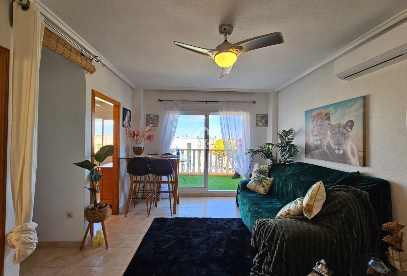 Resale - Casa Tipo Dúplex -
Orihuela Costa - Cabo roig - La Zenia