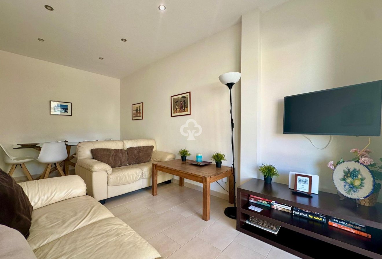 Wiederverkauf - Apartamento -
Fuengirola - 1ª Línea de playa