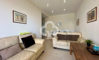 Reventa - Apartamento -
Fuengirola - 1ª Línea de playa