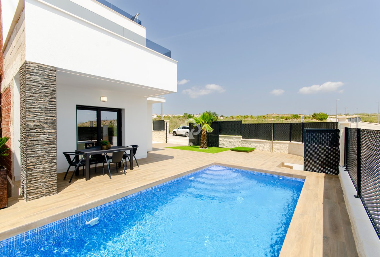 Obra nueva - Villas -
Orihuela