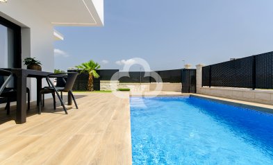 Obra nueva - Villas -
Orihuela