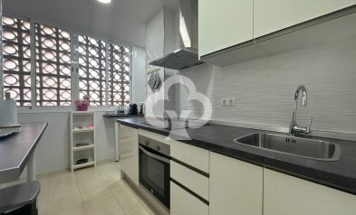 Reventa - Apartamento -
Fuengirola - 1ª Línea de playa