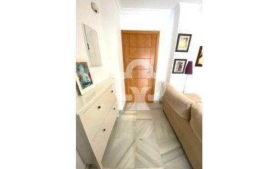 Wiederverkauf - Apartamento -
Fuengirola - El Higuerón