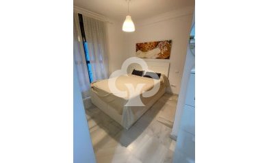 Wiederverkauf - Apartamento -
Fuengirola - El Higuerón