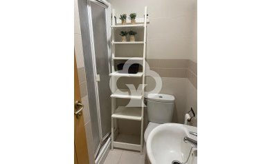 Wiederverkauf - Apartamento -
Fuengirola - El Higuerón