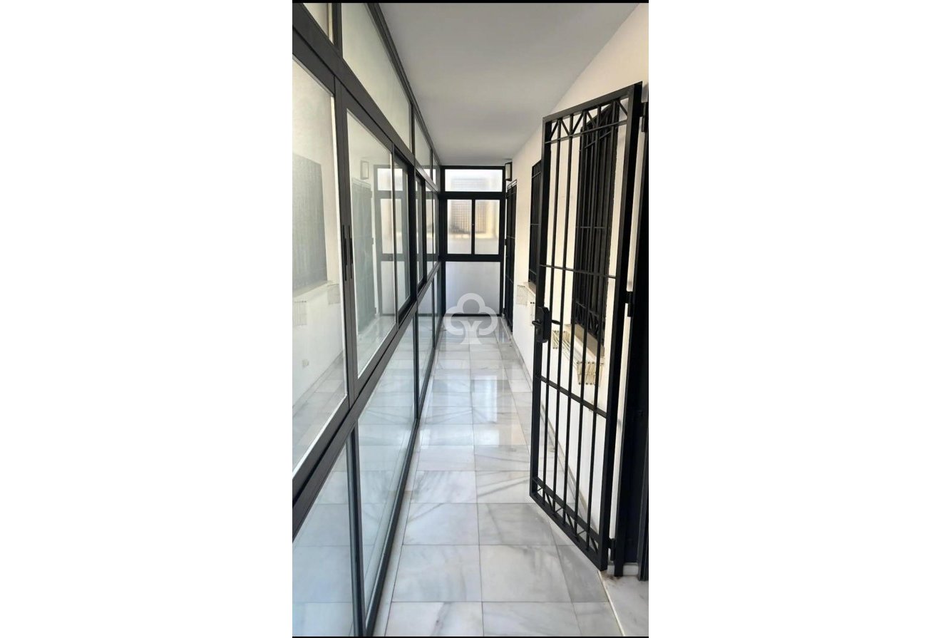 Resale - Apartament -
Fuengirola - El Higuerón