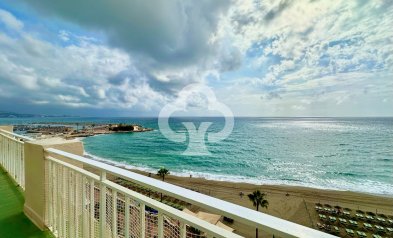 Resale - Penthouse -
Fuengirola - Puerto Deportivo